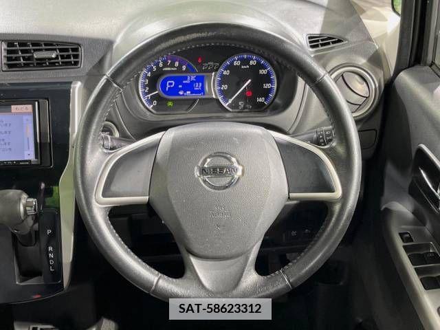 Nissan DAYZ 2015-06 358860-11
