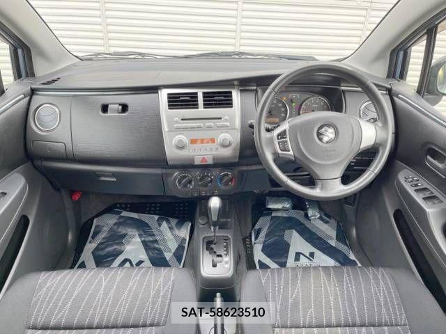 Suzuki CERVO 2010-01 305925-1