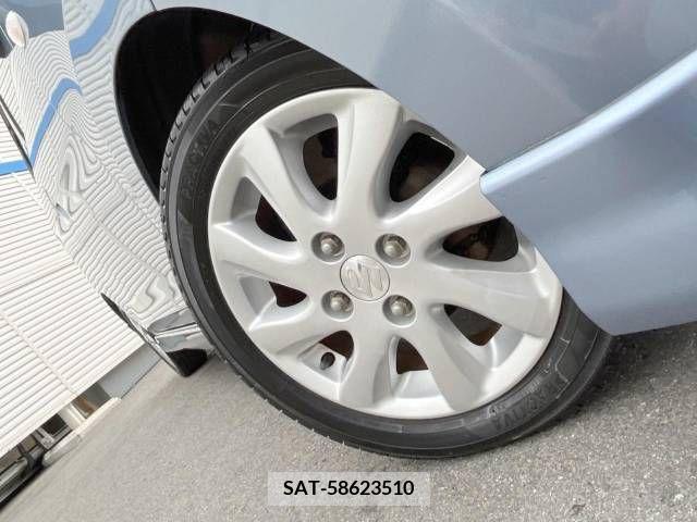 Suzuki CERVO 2010-01 305925-11