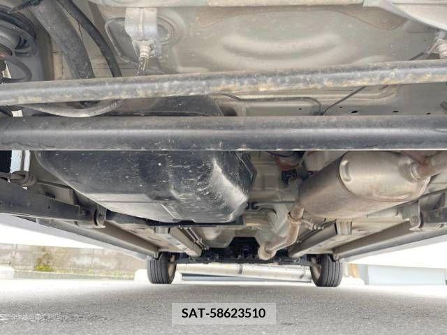 Suzuki CERVO 2010-01 305925-19