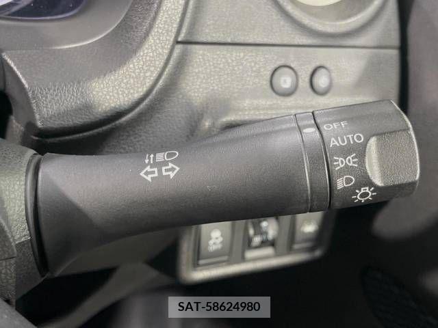 Nissan NOTE 2016-07 382324-6