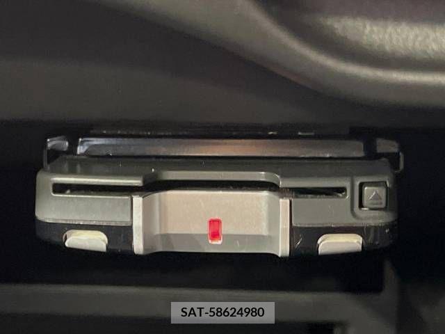 Nissan NOTE 2016-07 382324-4
