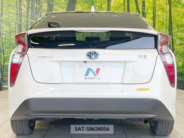 Toyota PRIUS 2017-06 322280-15