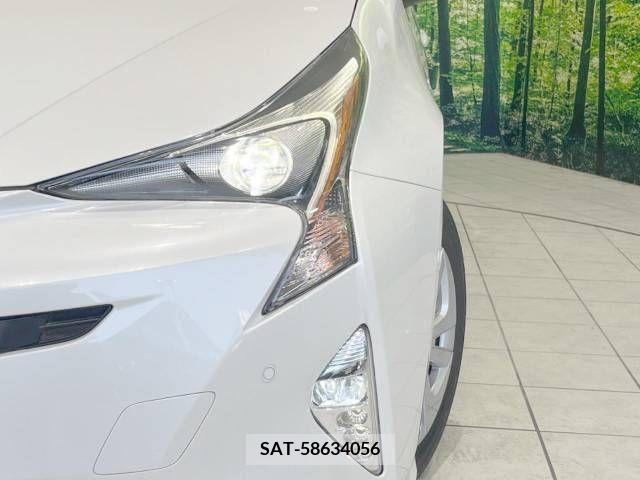 Toyota PRIUS 2017-06 322280-12