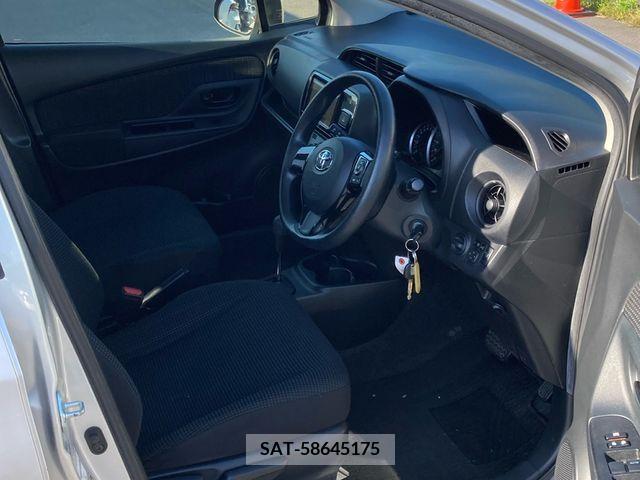 Toyota VITZ 2017-06 288606-1