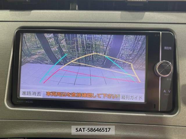 Toyota PRIUS 2013-05 348625-3
