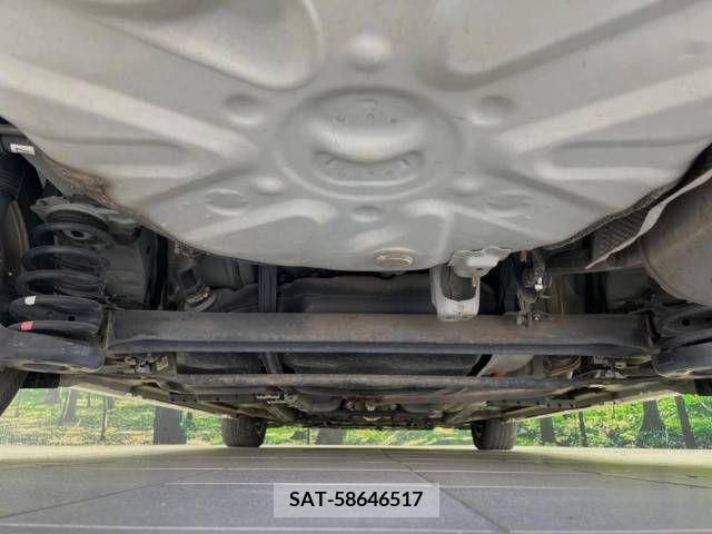 Toyota PRIUS 2013-05 348625-18