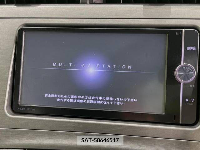 Toyota PRIUS 2013-05 348625-2