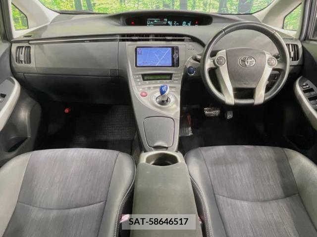 Toyota PRIUS 2013-05 348625-1