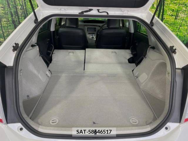 Toyota PRIUS 2013-05 348625-9