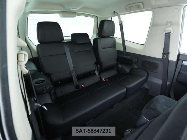 Mitsubishi PAJERO 2013-11 376230-7