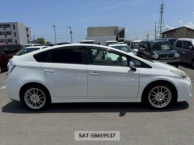 Toyota PRIUS 2009-11 349419-10