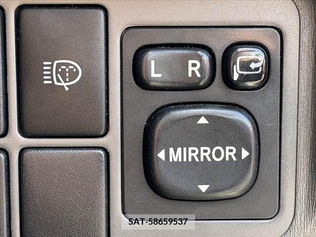 Toyota PRIUS 2009-11 349419-26