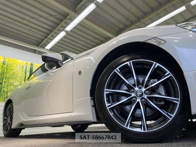 Toyota 86 2016-09 210464-13