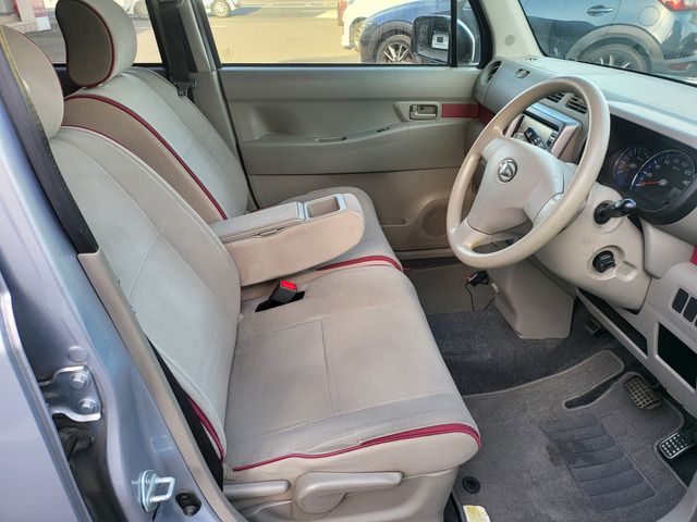 Daihatsu MOVE CONTE 2010-06 2125-11