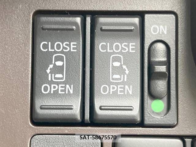 Toyota ROOMY 2017-05 311013-6