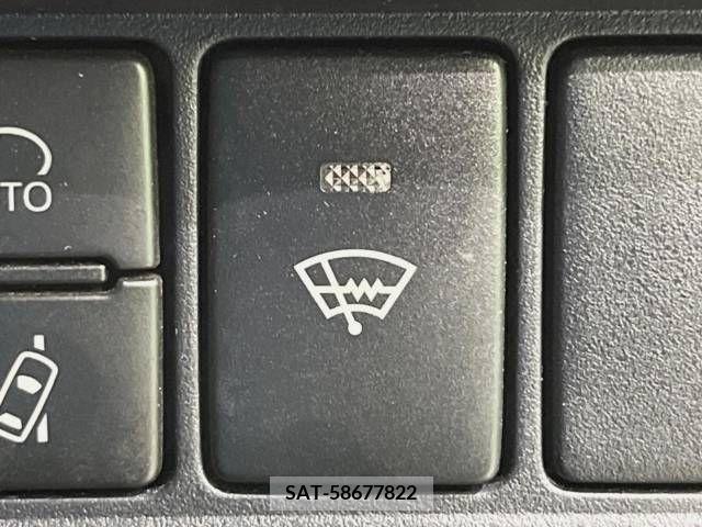 Toyota VOXY 2019-08 332617-2