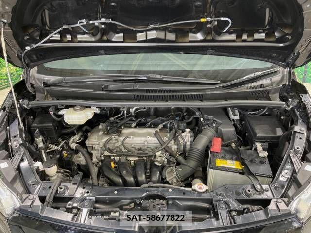 Toyota VOXY 2019-08 332617-19