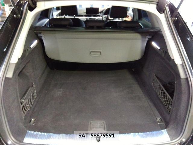 Audi A4 2021-03 356512-15