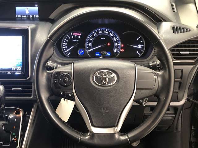 Toyota ESQUIRE 2015-04 16762-9