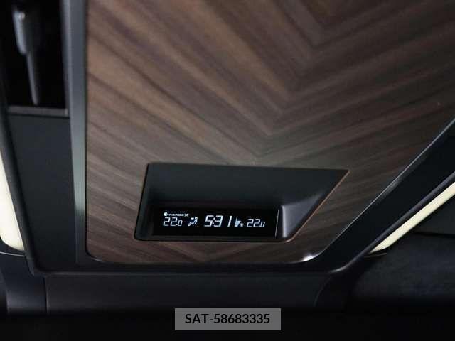 Lexus LM 2024-02 355150-17