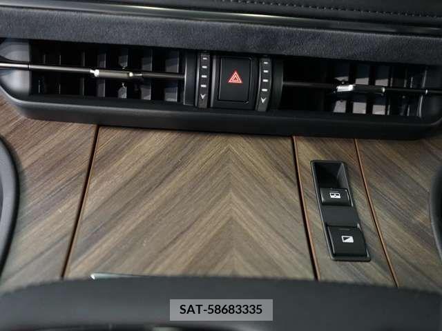 Lexus LM 2024-02 355150-15