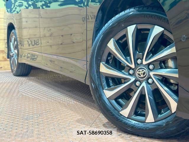 Toyota VOXY 2023-04 313585-14