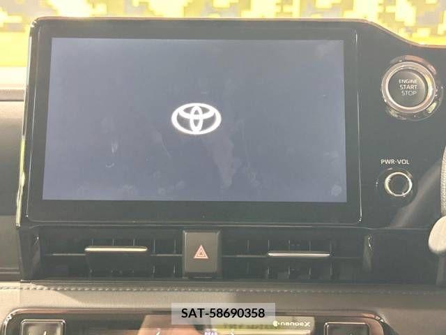Toyota VOXY 2023-04 313585-3