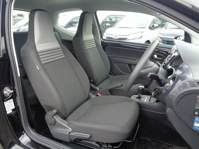 VolksWagen UP! 2017-12 13162-3