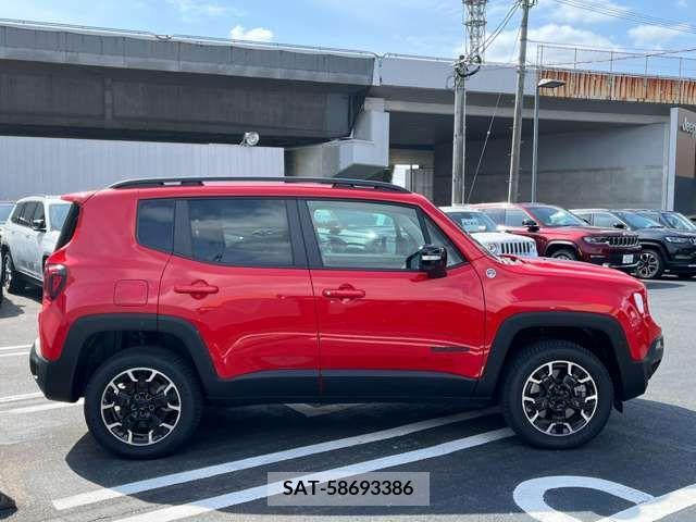 Jeep RENEGADE 2022-08 222860-4