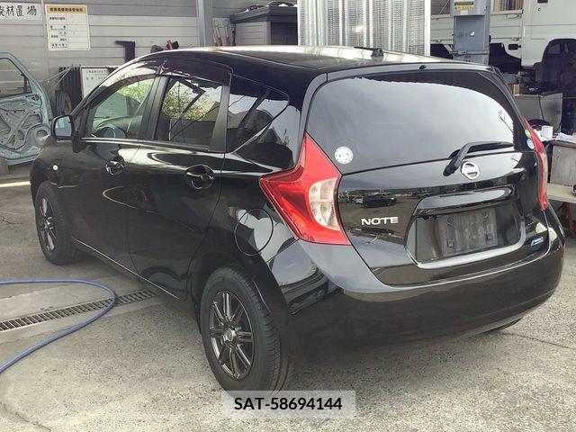 Nissan NOTE 2013-03 326711-4