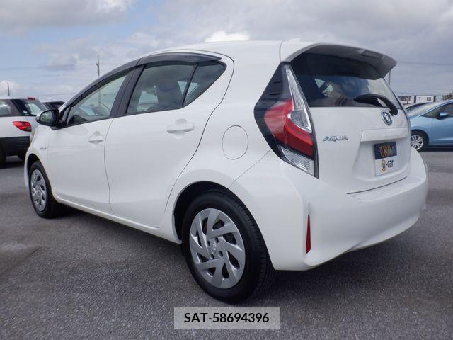 Toyota AQUA 2018-11 204709-7