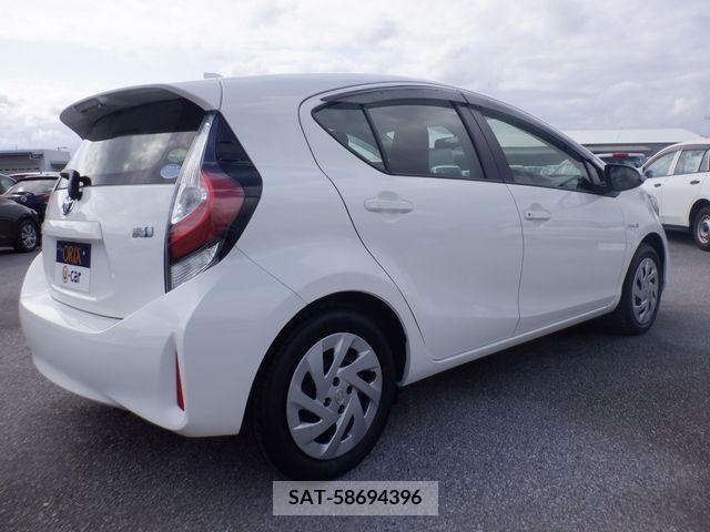 Toyota AQUA 2018-11 204709-2