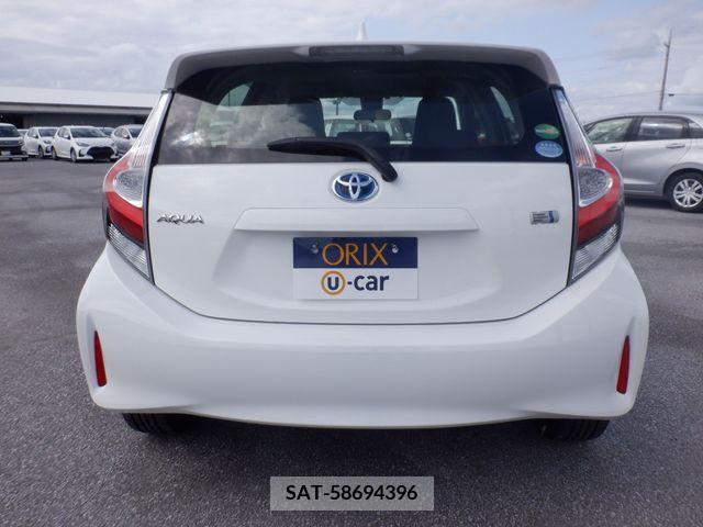 Toyota AQUA 2018-11 204709-6