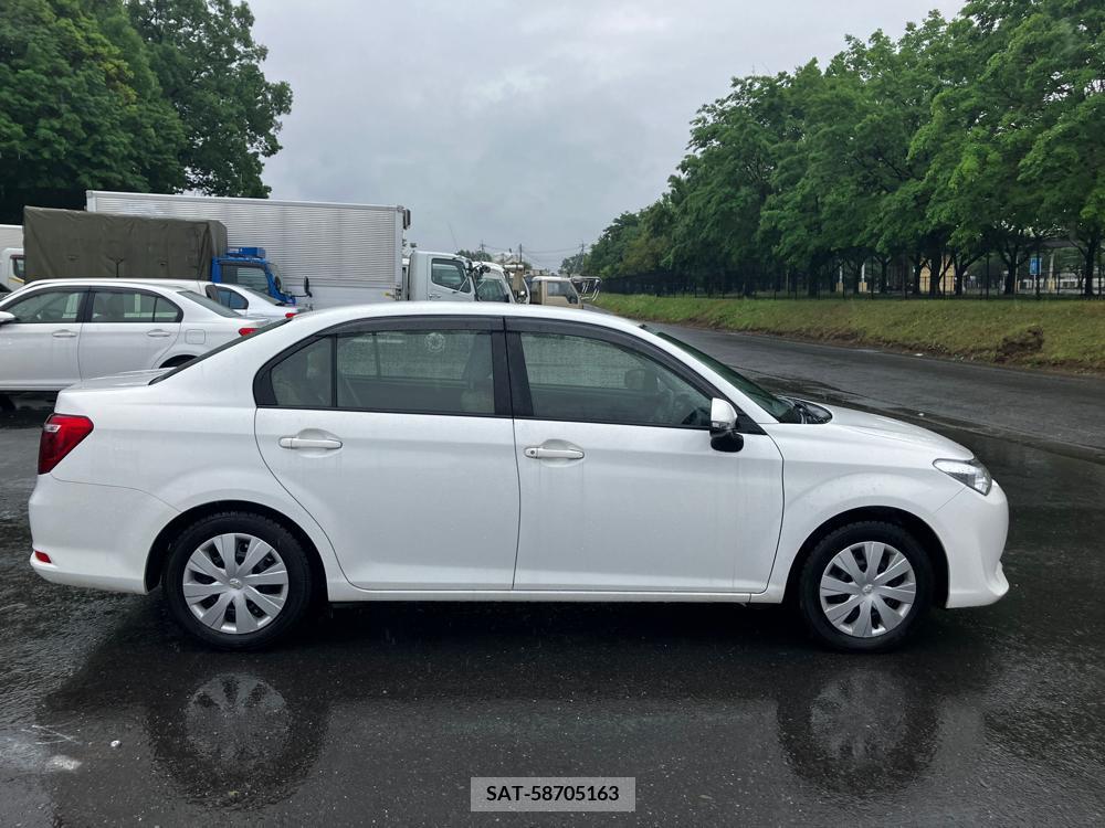 Toyota COROLLA AXIO 2017-03 258480-13