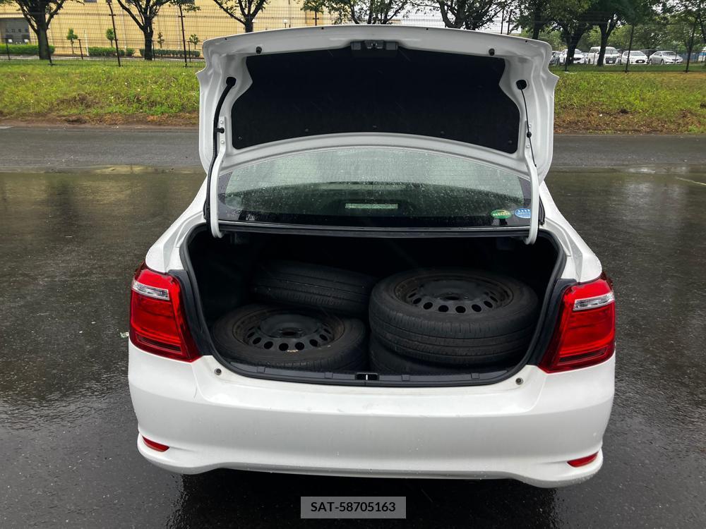 Toyota COROLLA AXIO 2017-03 258480-15