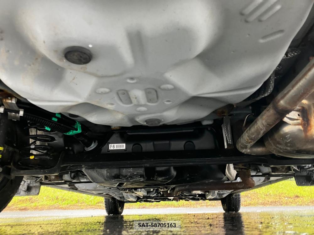 Toyota COROLLA AXIO 2017-03 258480-21