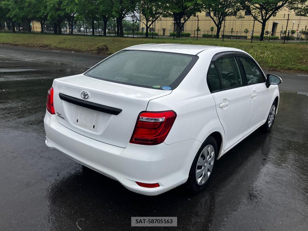 Toyota COROLLA AXIO 2017-03 258480-2