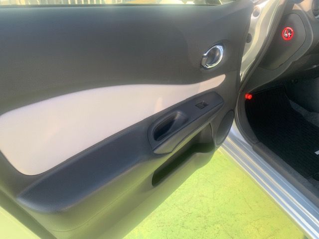 Nissan NOTE 2017-02 196242-21
