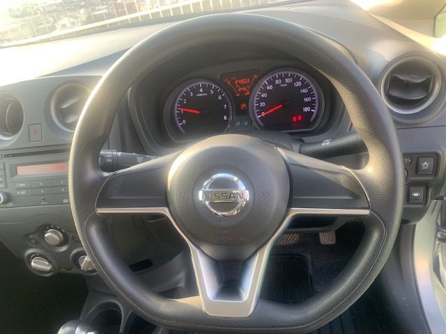 Nissan NOTE 2017-02 196242-7
