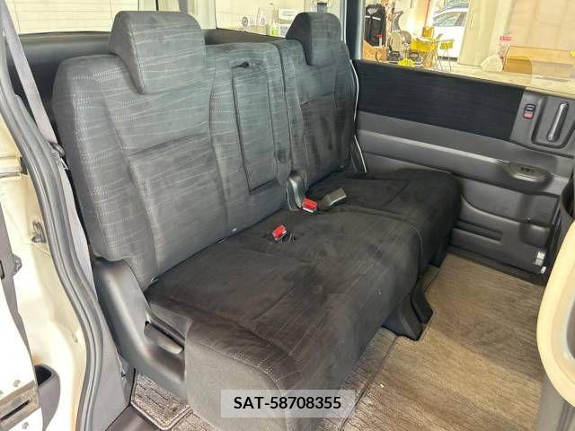 Honda STEP WGN 2012-02 368787-9