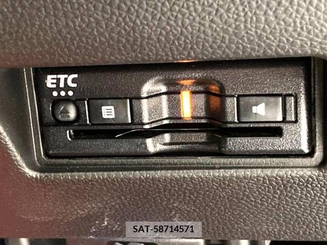 Suzuki SWIFT 2023-05 211883-6