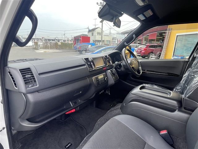 Toyota HIACE VAN 2021-03 14603-12