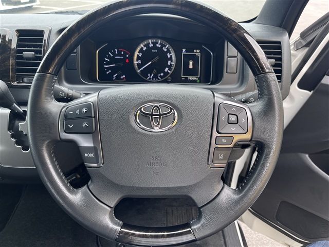 Toyota HIACE VAN 2021-03 14603-9