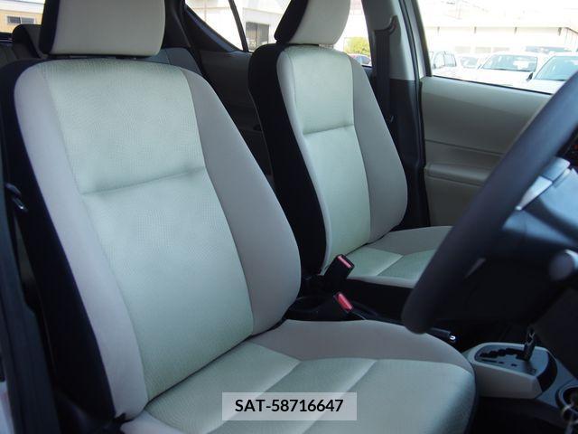 Toyota AQUA 2014-04 348193-4
