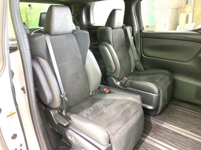 Toyota ALPHARD 2021-03 190016-9