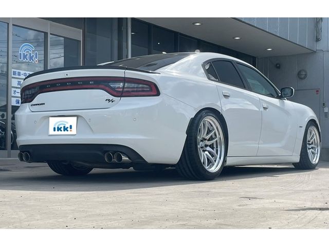 Dodge CHARGER 2021-10 10988-1