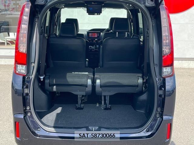 Toyota ESQUIRE 2017-08 359785-4