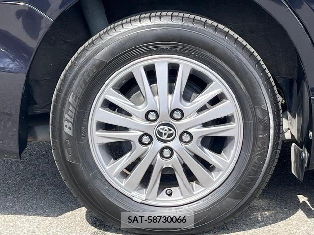 Toyota ESQUIRE 2017-08 359785-26