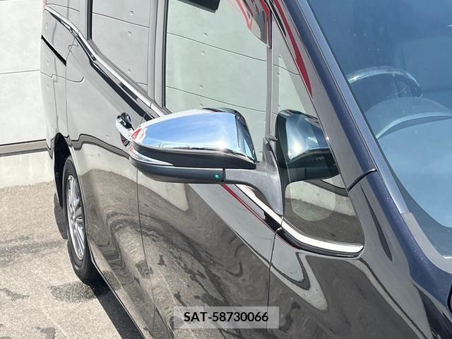 Toyota ESQUIRE 2017-08 359785-24